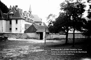 COLO JEUNE FRANCE 1953 couvent des Chartreux, le portail d'entree